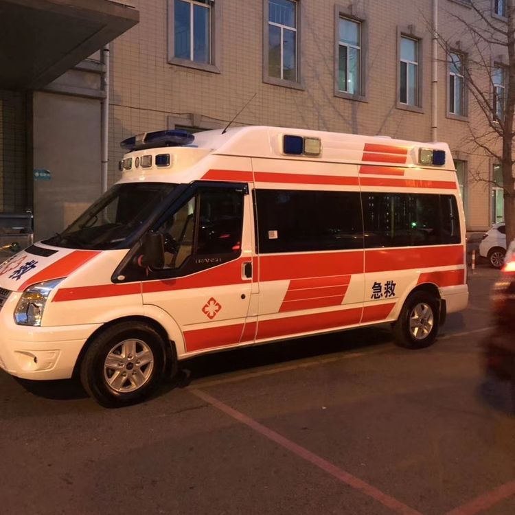 永兴夜间租赁救护车护送病人转院：安全转运的 8 大核心注意事项